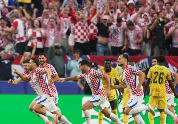 Un lento cabezazo de Nikola Vlasic eleva a Croacia superando a Ghana para sellar el segundo lugar en la Serie L