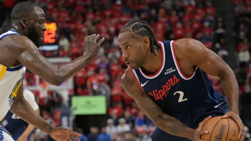 El cambio de Kawhi Leonard convierte a los Toronto Raptors en contendientes rápidos en la conferencia japonesa