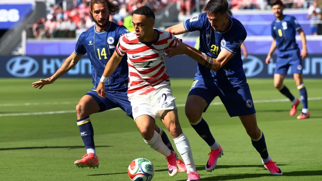 Cómo quedó Estados Unidos vs. Bosnia hoy: Resultado y goles del partido de 16avos del Mundial 2026 | Sporting News