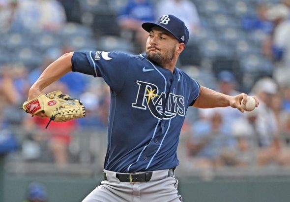 Junior Caminero logra un HR histórico, los Rays abrasadores de color púrpura blanquean a los Reales