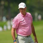 Stewart Cink y Charlie Wi comparten el liderato de primera ronda en US Senior Delivery