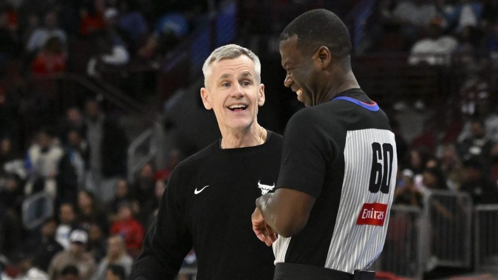 Documento: Billy Donovan se une a los Spurs como entrenador asistente principal