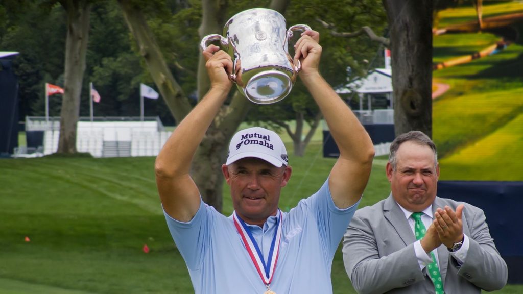 US Senior Open: Padraig Harrington defiende el título en el Scioto Nation Club mientras Ian Poulter termina cuarto en su debut