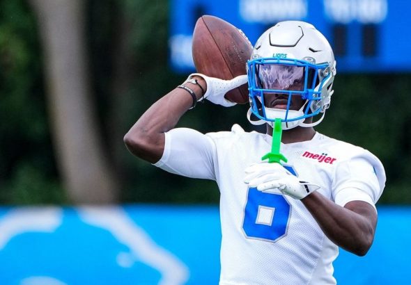 Experiencias: Leones obsoletos CB Terrion Arnold aprueba las exenciones