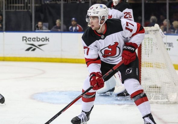 Flames firma la adquisición comercial de D Simon Nemec por cinco años
