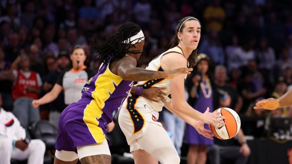 El libro de Nneka Ogwumike y Rae Burrell impulsa la victoria sobre Fever