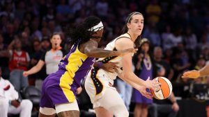 El libro de Nneka Ogwumike y Rae Burrell impulsa la victoria sobre Fever