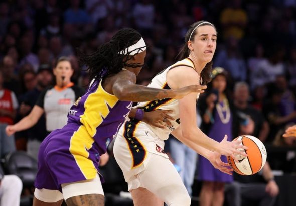 El libro de Nneka Ogwumike y Rae Burrell impulsa la victoria sobre Fever