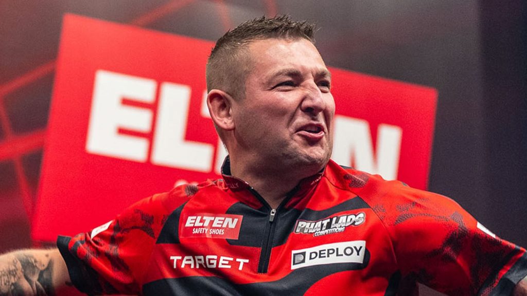 Abierto de Europa de Dardos: Nathan Aspinall inicia la defensa del título con una reunión mientras Stephen Bunting noquea