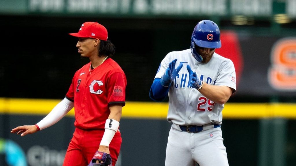 El jonrón de Alex Bregman en la séptima entrada permite que los Cachorros derroten a los Rojos