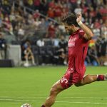 El flojo PK de Eduard Lowen eleva a St. Louis City sobre Sporting KC