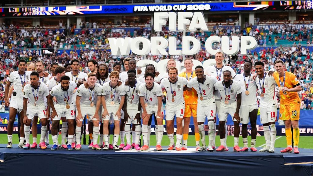 Copa del Mundo 2026 – Francia 4-6 Inglaterra: el hat-trick de Bukayo Saka ayuda a los Tres Leones a alcanzar el tercer puesto en un thriller de 10 goles